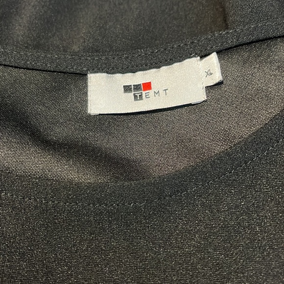 Temt black top flared hem - Picture 5 of 5